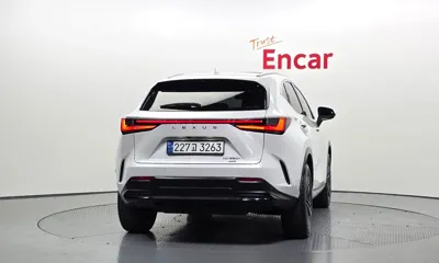 Lexus NX 2024, 27731 км, за 33502.5 USD