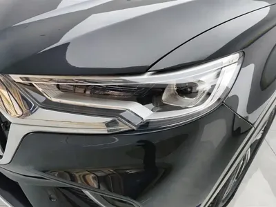 Hongqi Hongqi HS5 2023, 18900 км, за 13545.93 USD