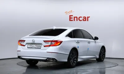 Honda Accord 2021, 46575 км, за 13610.83 USD