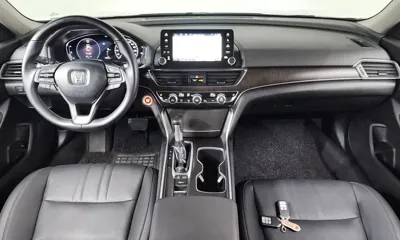 Honda Accord 2021, 46575 км, за 13610.83 USD - фото 7