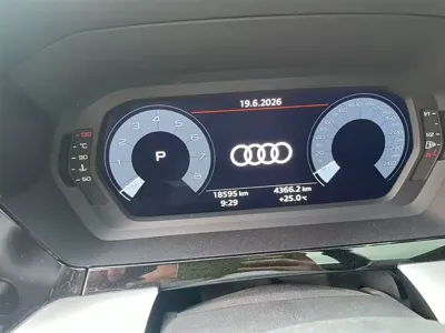 Audi A3 2023, 18600 км, за 24572.8 USD