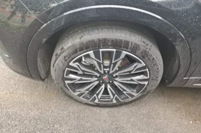 Hongqi HS5 2023, 35400 км, за 18154 USD - фото 10