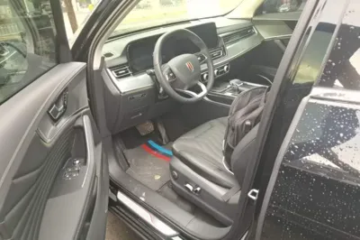 Hongqi HS5 2023, 35400 км, за 18154 USD - фото 16
