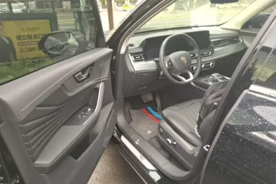 Hongqi HS5 2023, 35400 км, за 18154 USD - фото 17