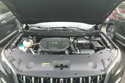Hongqi HS5 2023, 35400 км, за 18154 USD - фото 23