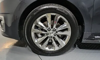 Kia Canival 2017, 97783 км, за 7816.6 USD