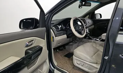 Kia Canival 2017, 97783 км, за 7816.6 USD - фото 10