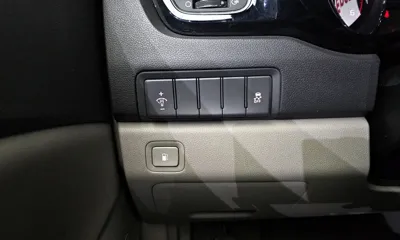 Kia Canival 2017, 97783 км, за 7816.6 USD - фото 12