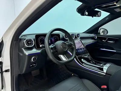 Mercedes-Benz C-Class 2024, 20000 км, за 26838.04 USD