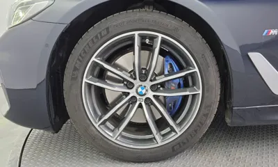 BMW 5-Series 2023, 51636 км, за 19797.74 USD