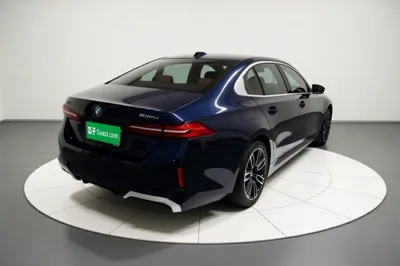 BMW 5 Series 2025, 31400 км, за 45596 USD - фото 6