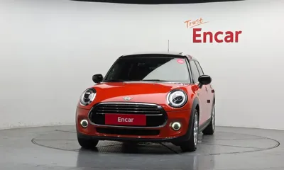 MINI Cooper 2021, 91184 км, за 11694.72 USD