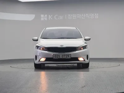 Kia K3 2016, 134424 км, за 3905.74 USD