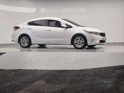 Kia K3 2016, 134424 км, за 3905.74 USD