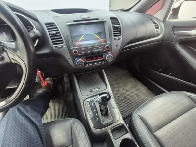 Kia K3 2016, 134424 км, за 3905.74 USD - фото 10