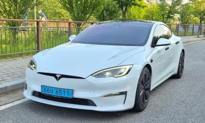 Tesla Model S · 2023 год