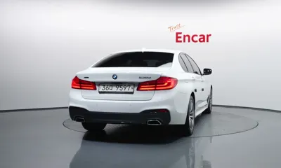 BMW 5-Series 2017, 86739 км, за 18234.54 USD