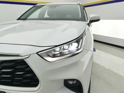 Toyota Highlander 2026, 100 км, за 35137.64 USD