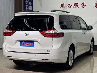 Toyota Sienna 2017, 75000 км, за 27368.51 USD