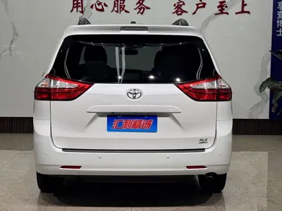Toyota Sienna 2017, 75000 км, за 27368.51 USD
