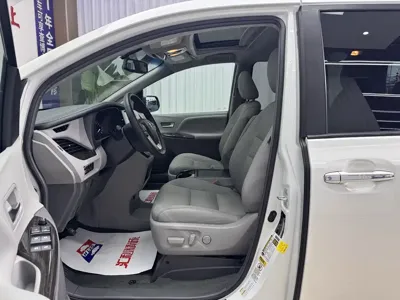 Toyota Sienna 2017, 75000 км, за 27368.51 USD - фото 7