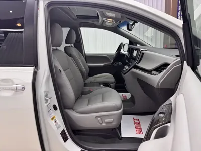 Toyota Sienna 2017, 75000 км, за 27368.51 USD - фото 17