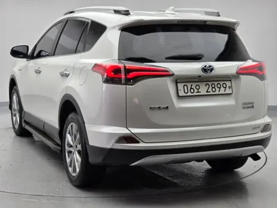 Toyota RAV4 2018, 114927 км, за 651459.63 USD