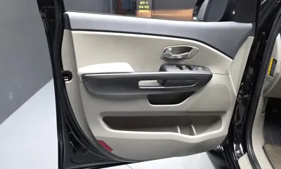 Kia Canival 2019, 89898 км, за 7882.74 USD - фото 24