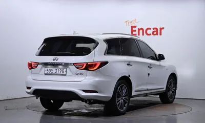 Infiniti QX60 2017, 132237 км, за 8807.94 USD