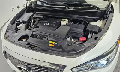 Infiniti QX60 2017, 132237 км, за 8807.94 USD - фото 6