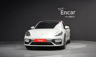 Porsche Panamera 2021, 15909 км, за 72254.31 USD