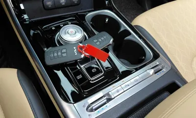 Kia Canival 2023, 49748 км, за 18201.9 USD - фото 9