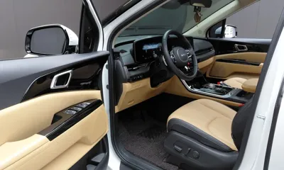 Kia Canival 2023, 49748 км, за 18201.9 USD - фото 10