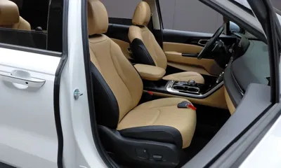 Kia Canival 2023, 49748 км, за 18201.9 USD - фото 26