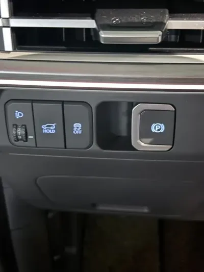 Hyundai Santafe 2024, 23976 км, за 18668.77 USD - фото 8