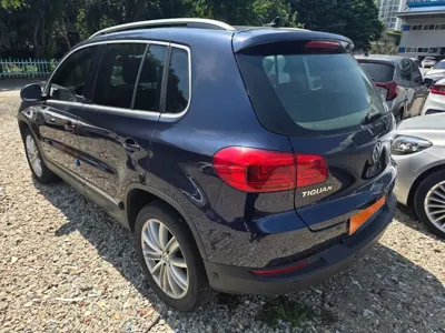 Volkswagen Tiguan 2016, 189802 км, за 4293.52 USD