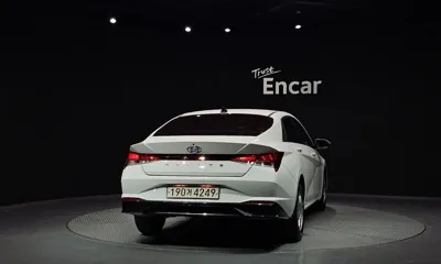 Hyundai Avante 2021, 59586 км, за 9977.68 USD