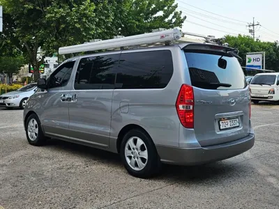 Hyundai Starex 2015, 127787 км, за 5894.71 USD