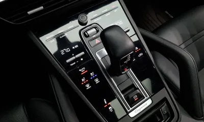 Porsche Cayenne 2020, 35630 км, за 58356.31 USD - фото 9