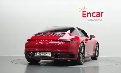 Porsche 911 2021, 19321 км, за 109379.14 USD