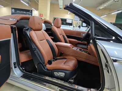 Rolls-Royce Dawn 2021, 10800 км, за 309877.73 USD - фото 18