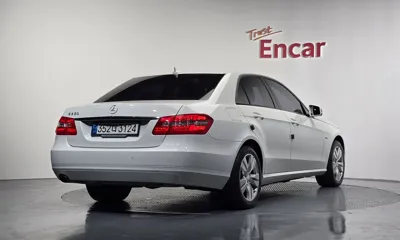 Mercedes-Benz E-Class 2011, 76020 км, за 3875.46 USD