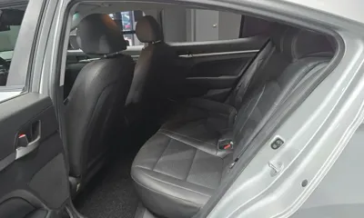 Hyundai Avante 2019, 125075 км, за 7361.57 USD - фото 11