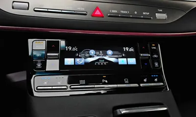 Hyundai Grandeur 2020, 101041 км, за 11655.92 USD - фото 18