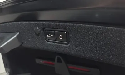 Hyundai Grandeur 2020, 101041 км, за 11655.92 USD - фото 29