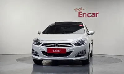 Hyundai i40 2012, 153230 км, за 2888.28 USD