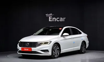 Volkswagen Jetta · 2021 год