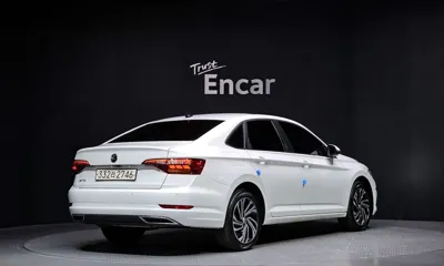 Volkswagen Jetta 2021, 142096 км, за 8730.47 USD
