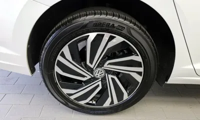 Volkswagen Jetta 2021, 142096 км, за 8730.47 USD