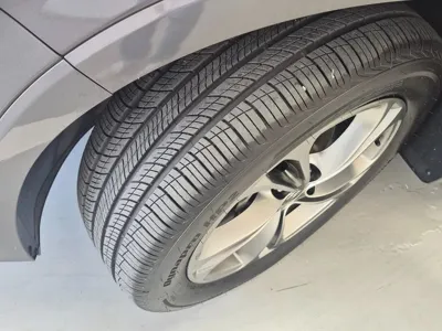 Hyundai Santafe 2019, 68000 км, за 15302.46 USD